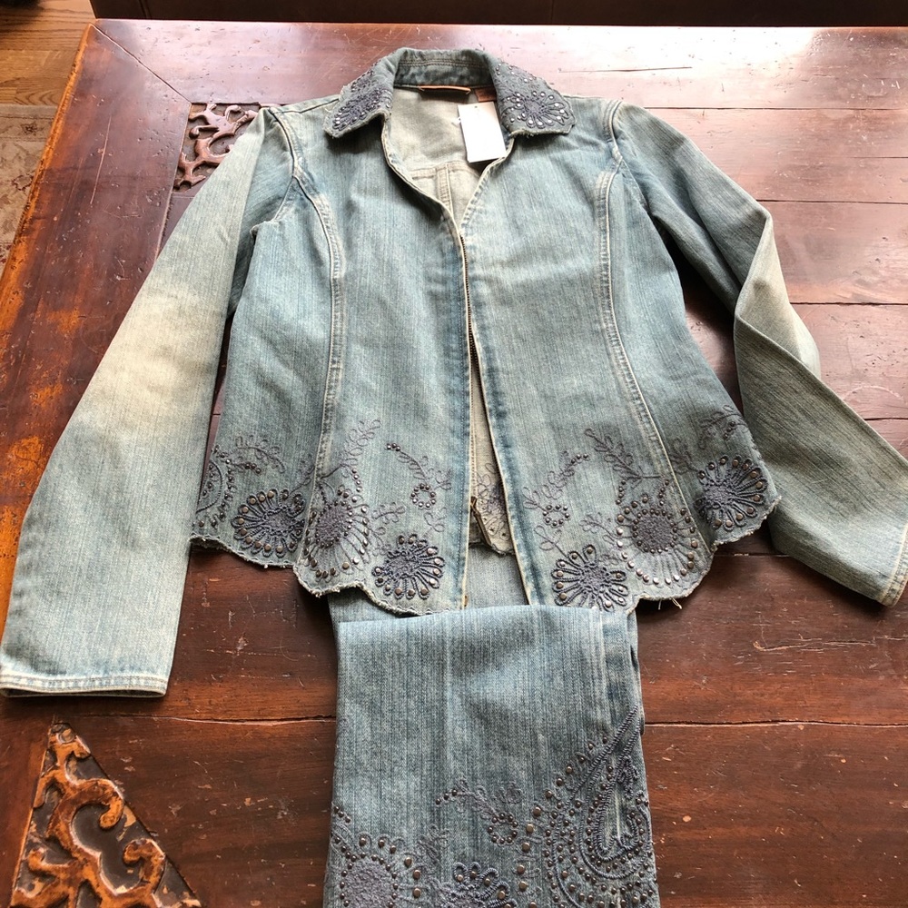 Jean jacket and cropped jeans